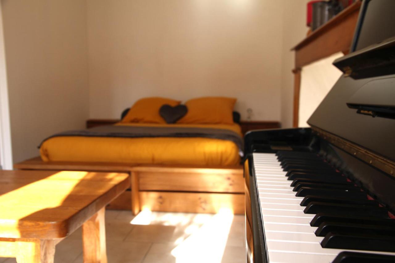 Domaine Des Fees Apartment La Gaubretiere Luaran gambar