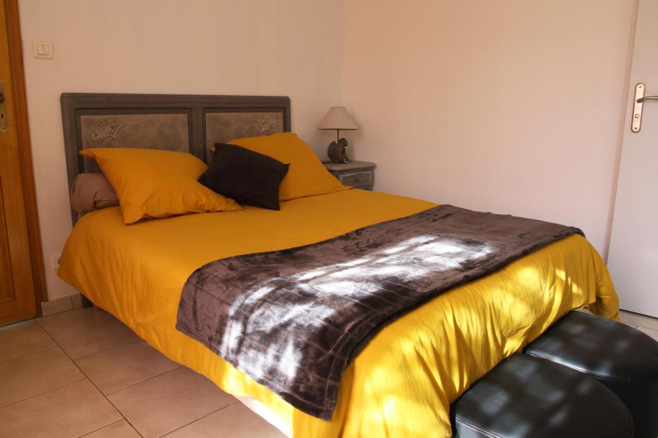 Domaine Des Fees Apartment La Gaubretiere Luaran gambar